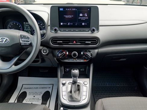Used 2023 Hyundai Kona SEL AWD/4WD image 46
