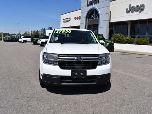 Used 2022 Ford Maverick Lariat w/ Lariat Luxury Package image 4