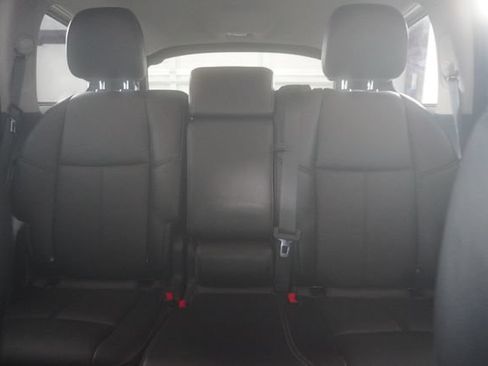 Used 2019 Nissan Pathfinder FWD image 29