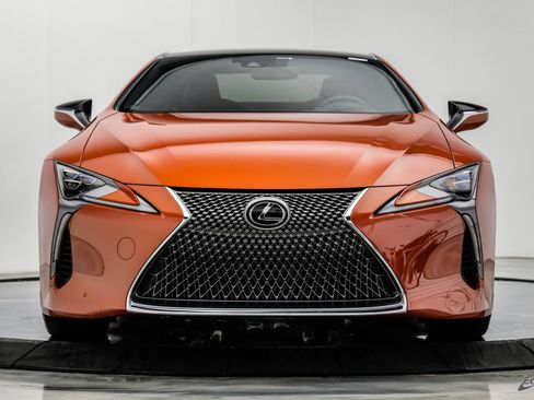 Used 2021 Lexus LC 500 Coupe w/ Performance Package RWD image 28