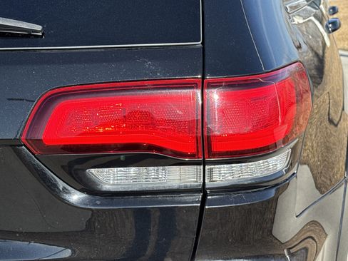 Used 2021 Jeep Grand Cherokee Limited X image 11