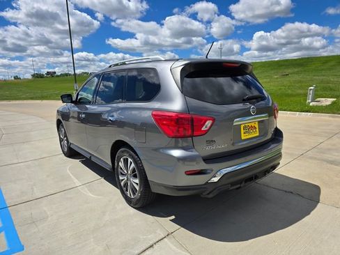 Used 2017 Nissan Pathfinder SL w/ SL Tech Package AWD/4WD image 5