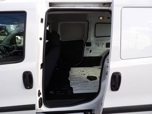 Used 2019 RAM ProMaster City Tradesman image 25