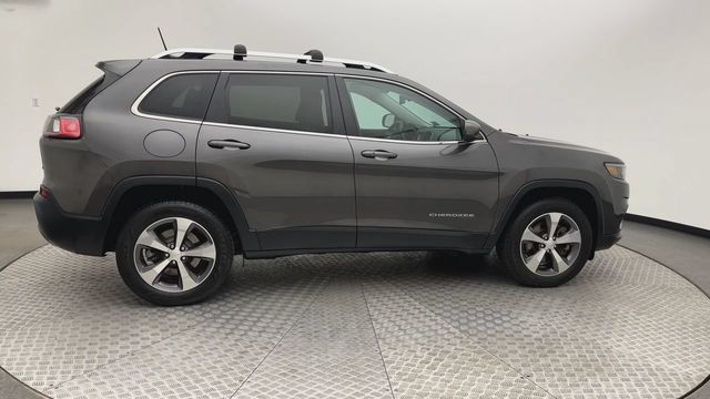Used 2019 Jeep Cherokee Limited AWD/4WD image 9