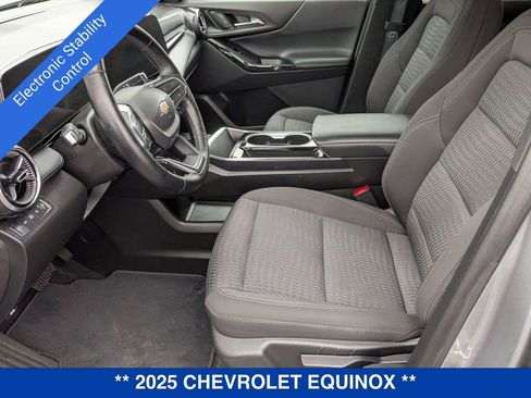 Used 2025 Chevrolet Equinox LT image 15