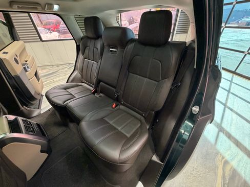 Used 2017 Land Rover Range Rover Sport HSE image 6