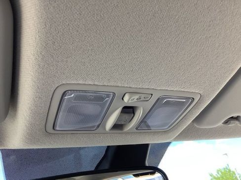 Certified 2026 Hyundai Venue SEL FWD image 20