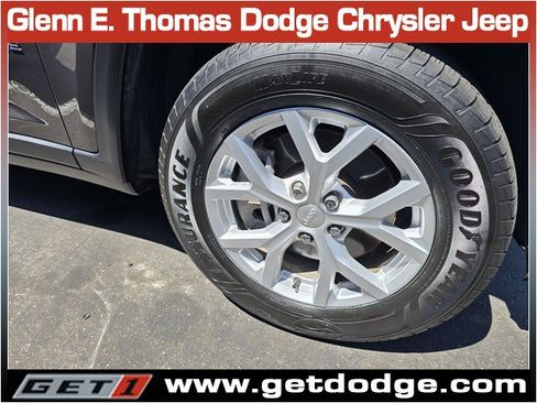 Certified 2023 Jeep Grand Cherokee L Limited w/ Luxury Tech Group II AWD/4WD image 41