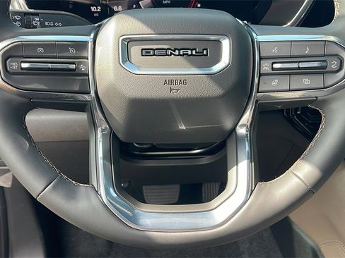 New 2026 GMC Canyon Denali image 22
