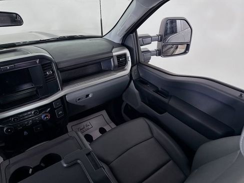 Used 2025 Ford F350 XL w/ 360-Degree Camera Package image 21