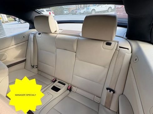 Used 2009 BMW 328i Convertible image 9