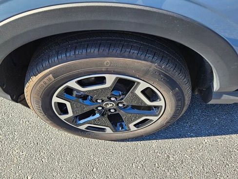 Used 2024 Ford Bronco Sport Outer Banks w/ Tech Package image 18