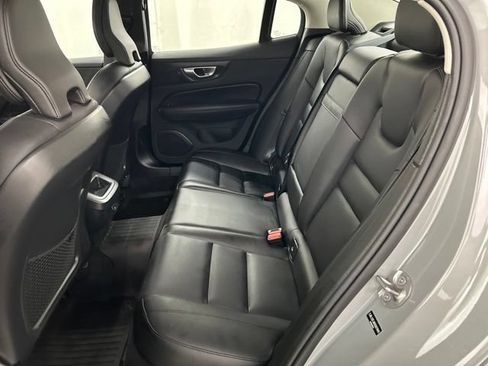 Used 2025 Volvo S60 B5 Core FWD image 16