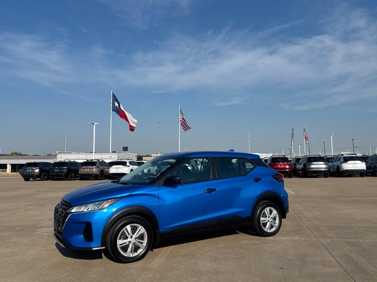 Certified 2025 Nissan Kicks Play S FWD image 11