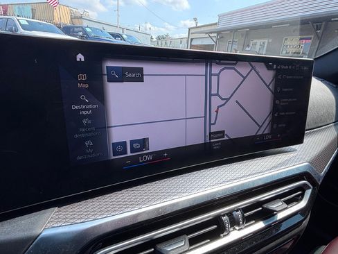 Used 2023 BMW 330i Sedan w/ M Sport Package image 15