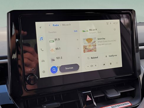 Certified 2025 Toyota Corolla SE image 17