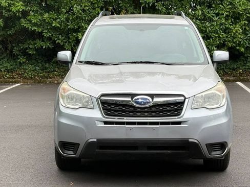 Used 2014 Subaru Forester 2.5i Premium w/ All-Weather Package AWD/4WD image 2