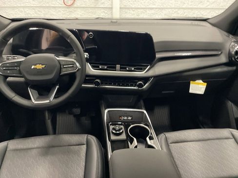 New 2026 Chevrolet Equinox LT w/ Convenience Package II image 10