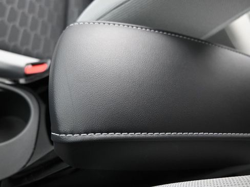 Used 2026 Toyota Corolla SE image 36