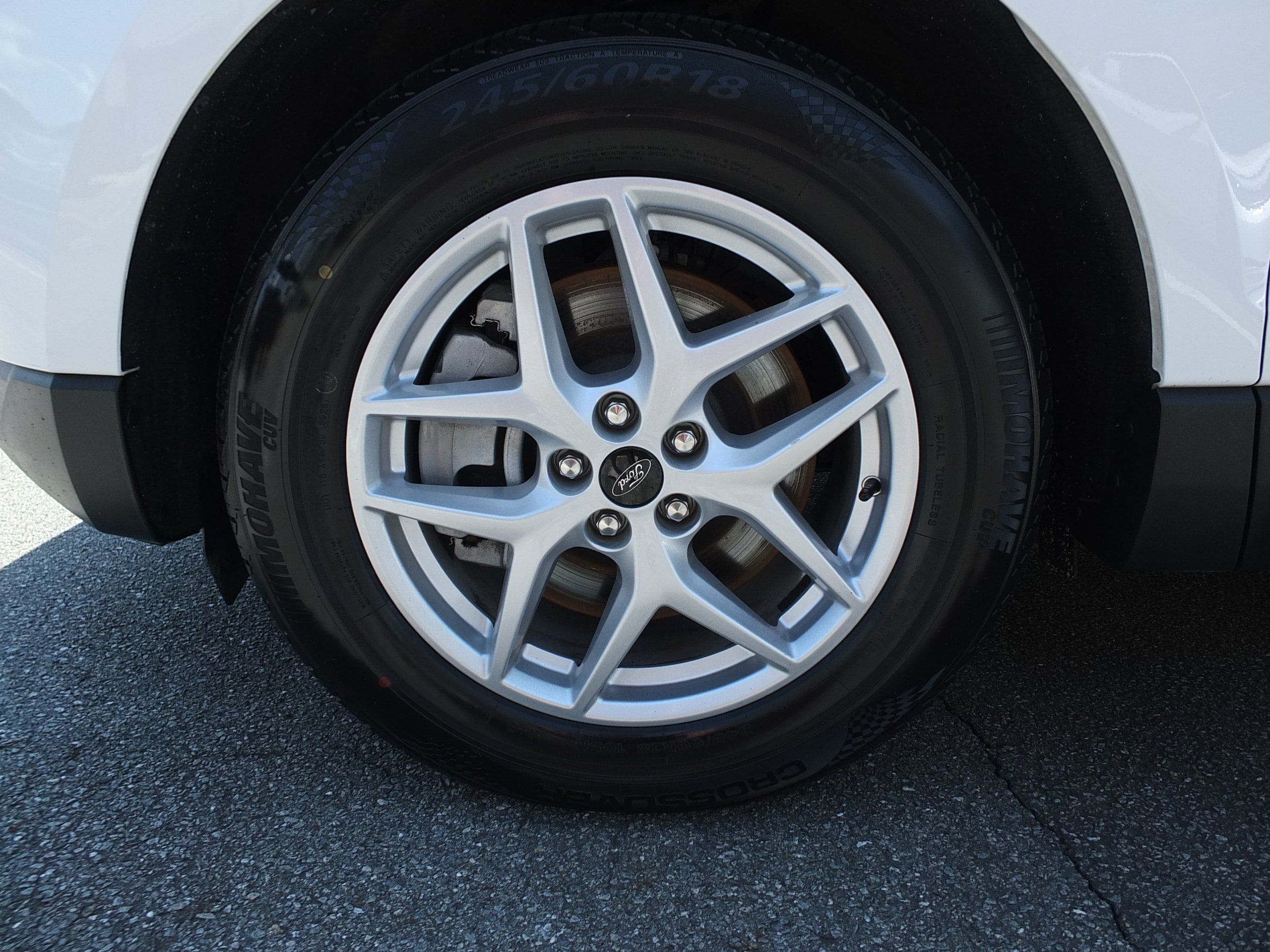 Used 2024 Ford Edge SEL AWD/4WD image 9