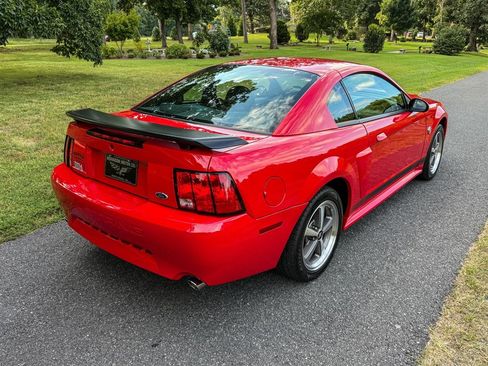 Used 2004 Ford Mustang Mach 1 RWD image 34