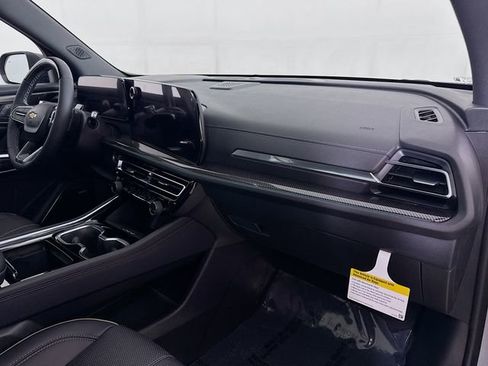 New 2026 Chevrolet Traverse High Country w/ LPO, Floor Liner Package AWD/4WD image 33