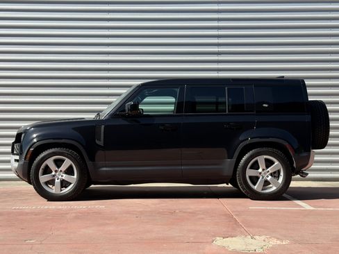 Certified 2024 Land Rover Defender 110 SE AWD/4WD image 2