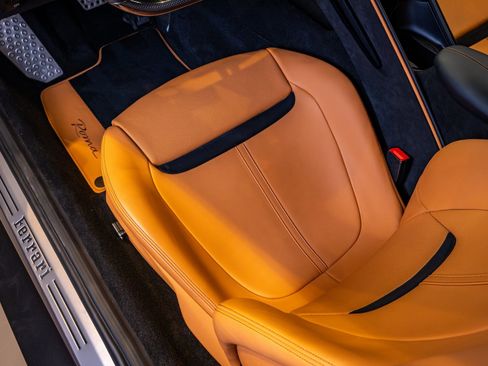 Certified 2022 Ferrari Roma image 12