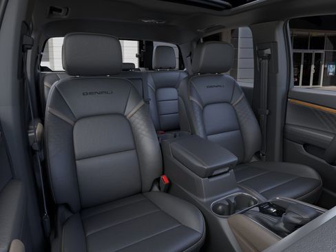 New 2026 GMC Canyon Denali w/ LPO, Denali Black Edition image 17