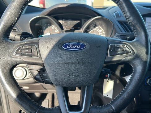 Used 2017 Ford Escape SE w/ Equipment Group 201A image 13