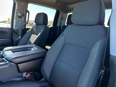 Used 2022 Chevrolet Silverado 1500 Custom image 14