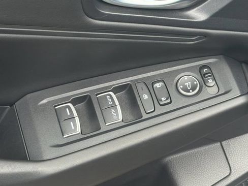 Used 2023 Honda Accord EX image 13