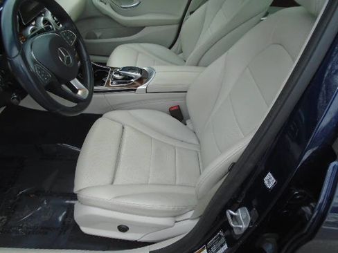 Used 2016 Mercedes-Benz C 300 4MATIC Sedan image 10