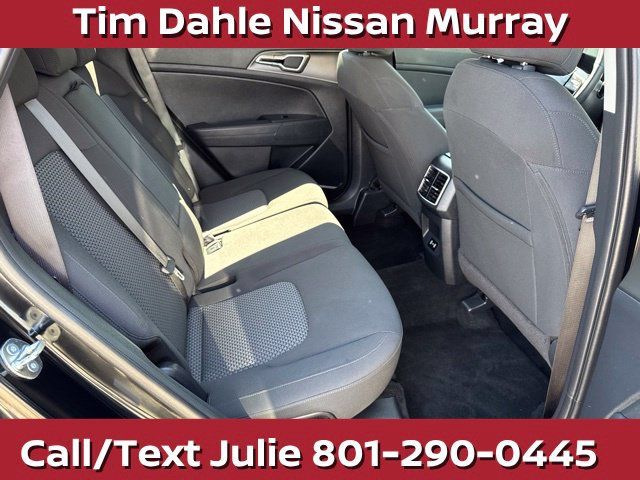Used 2026 Kia Sportage LX FWD image 20