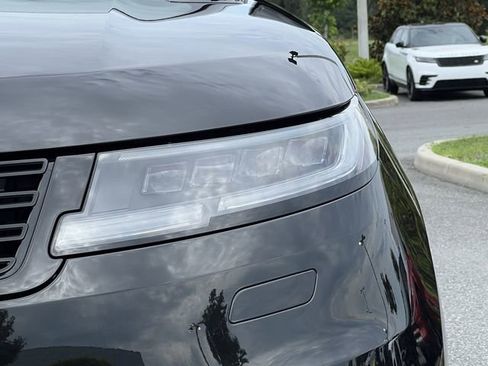 Used 2024 Land Rover Range Rover Sport SE AWD/4WD image 9