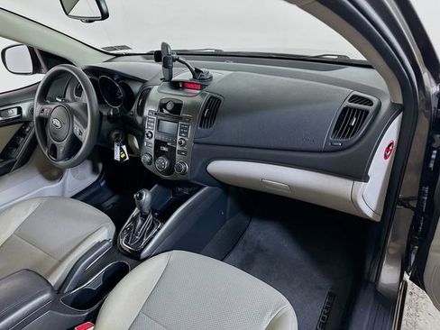 Used 2013 Kia Forte EX image 9