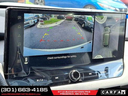 New 2025 Mitsubishi Outlander SE image 13