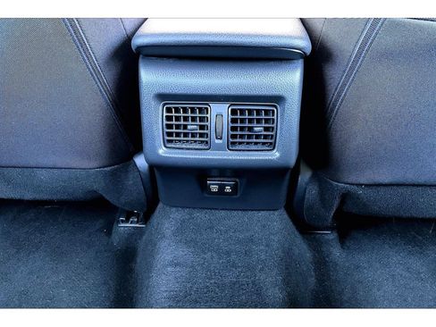 Used 2025 Toyota Camry LE FWD image 13
