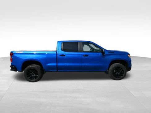 Used 2023 Chevrolet Silverado 1500 LT Trail Boss w/ LT Trail Boss Premium Package AWD/4WD image 9