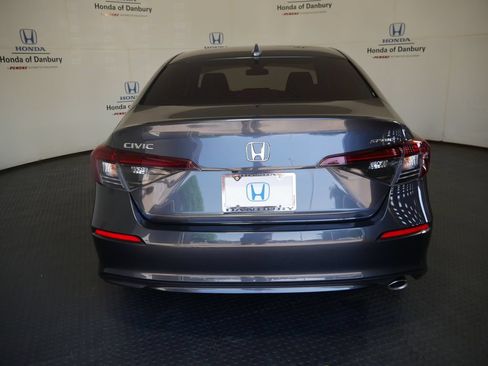 Used 2025 Honda Civic Sport image 9