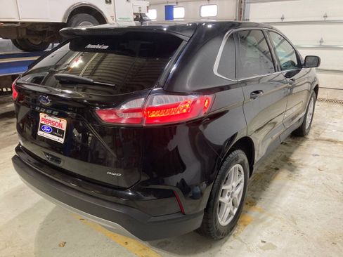 Used 2022 Ford Edge SEL w/ Convenience Package image 12