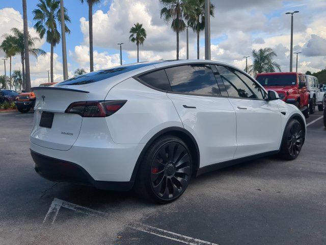 Used 2023 Tesla Model Y Performance AWD/4WD image 5
