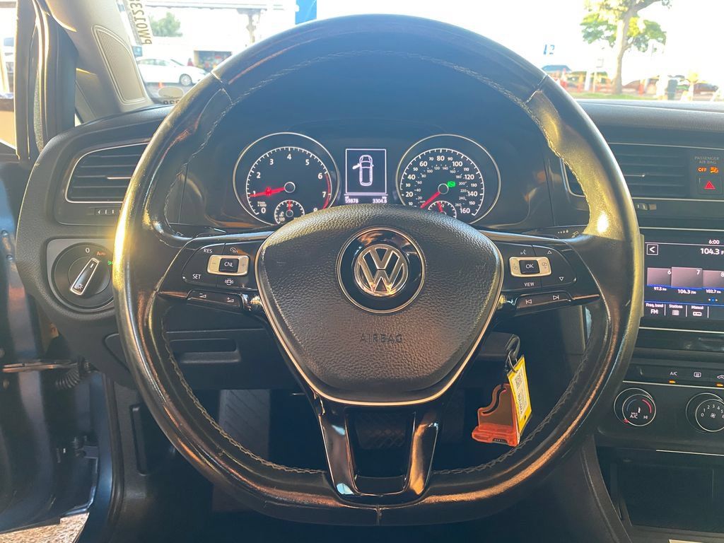 Used 2019 Volkswagen Golf S FWD image 12