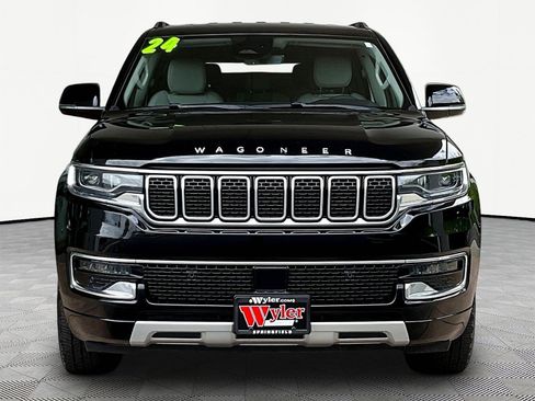 Used 2024 Jeep Wagoneer Series II w/ Flexible Seating Group AWD/4WD image 2