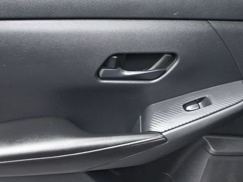 Used 2025 Nissan Sentra S FWD image 9