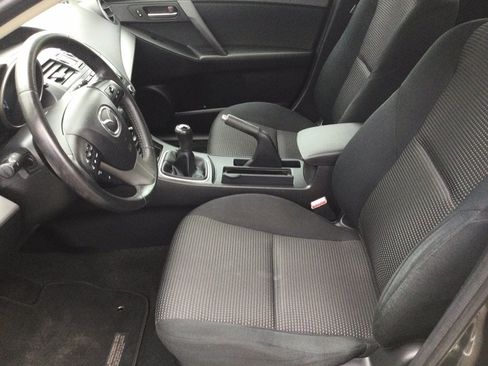 Used 2012 MAZDA MAZDA3 i Touring FWD image 19