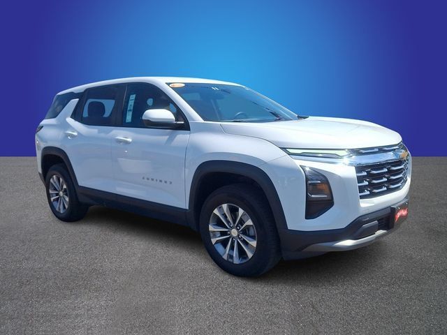 Used 2025 Chevrolet Equinox LT AWD/4WD image 2
