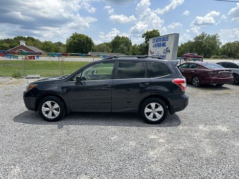 Used 2016 Subaru Forester 2.5i Limited AWD/4WD image 8