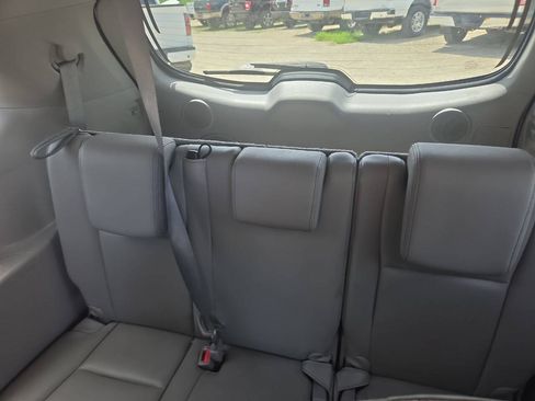 Used 2015 Toyota Highlander Limited w/ Driver Technology Package AWD/4WD image 11