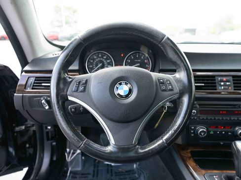 Used 2011 BMW 328i xDrive Coupe AWD/4WD image 20